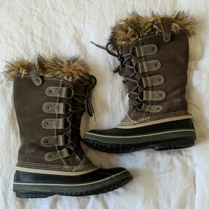 Sorrel Joan of Arctic boots